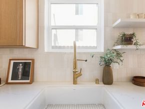 1233 1/2 N June Street, Los Angeles CA 90028