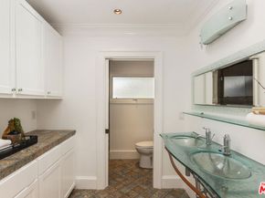 802 Lees Avenue, Long Beach CA 90815