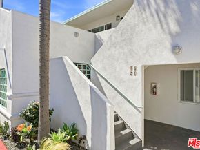 311 W Wilson Street, Costa Mesa CA 92627