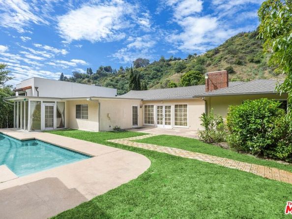 1546 San Ysidro Drive, Beverly Hills CA 90210