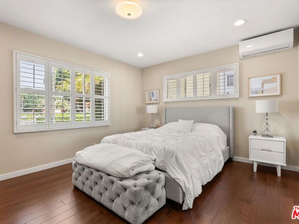 5124 S Corning Avenue, Los Angeles CA 90056
