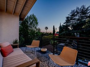 3850 Udell Court, Los Angeles CA 90027