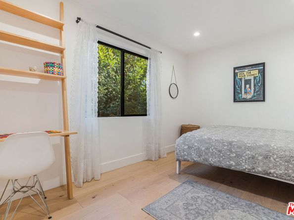 3850 Udell Court, Los Angeles CA 90027