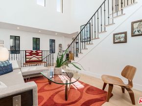 3850 Udell Court, Los Angeles CA 90027