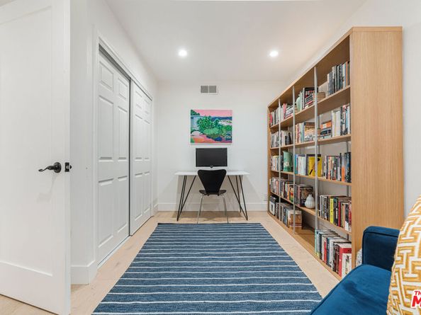 3850 Udell Court, Los Angeles CA 90027