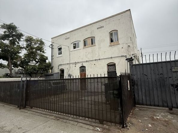 710 W Anaheim Street, Wilmington CA 90744