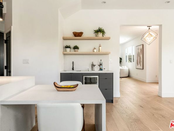 350 Mount Carmel Dr, Glendale CA 91206