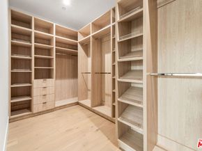 350 Mount Carmel Dr, Glendale CA 91206