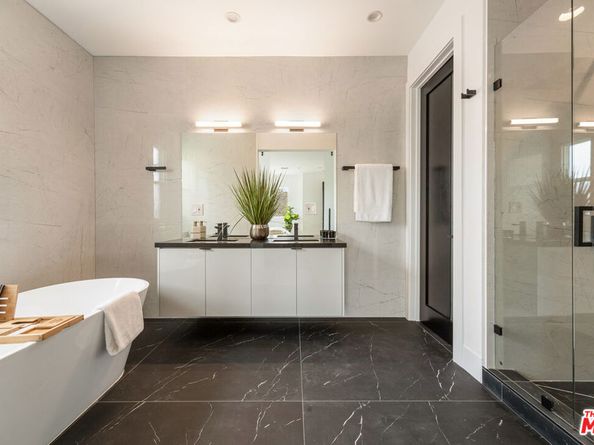 350 Mount Carmel Dr, Glendale CA 91206