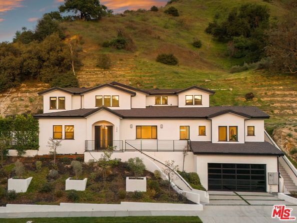 350 Mount Carmel Dr, Glendale CA 91206