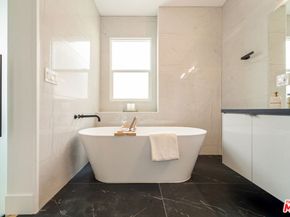 350 Mount Carmel Dr, Glendale CA 91206