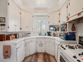 4828 W 93rd Street, Inglewood CA 90301