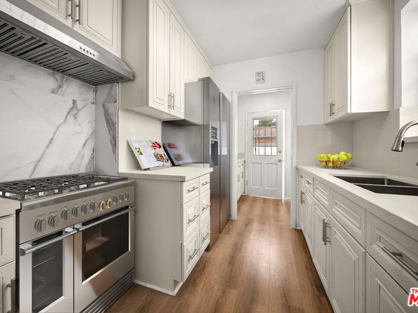 3961 W 64th Street, Los Angeles CA 90043