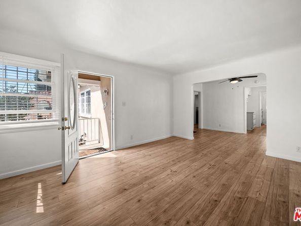 3961 W 64th Street, Los Angeles CA 90043