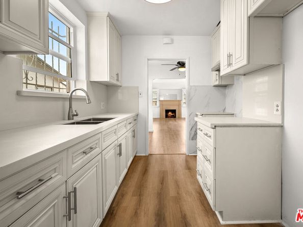 3961 W 64th Street, Los Angeles CA 90043