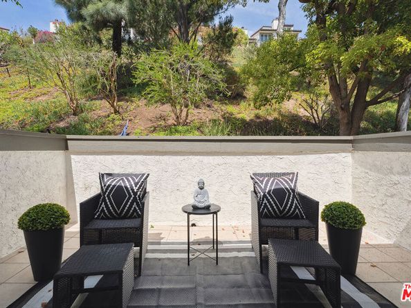 17109 Palisades Circle, Pacific Palisades CA 90272
