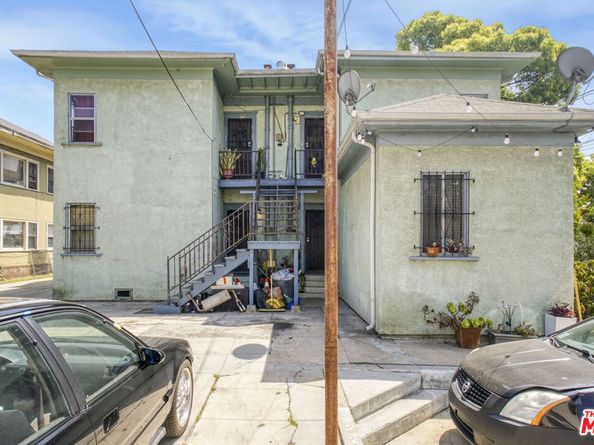 2955 Van Buren Place, Los Angeles CA 90007