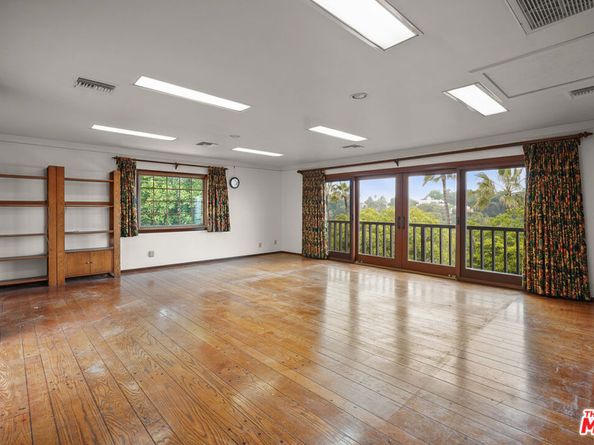 13150 Mulholland Drive, Beverly Hills CA 90210
