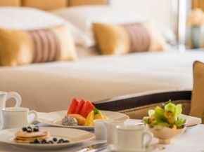 900 W Olympic Boulevard 27B, Los Angeles CA 90015