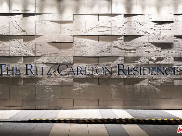 900 W Olympic Boulevard 27B, Los Angeles CA 90015