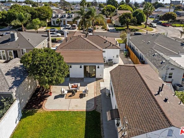 8507 Naylor Avenue, Los Angeles CA 90045