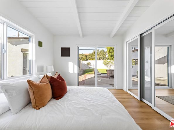 8507 Naylor Avenue, Los Angeles CA 90045