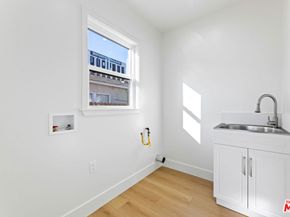 8507 Naylor Avenue, Los Angeles CA 90045
