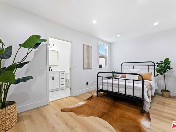 8507 Naylor Avenue, Los Angeles CA 90045