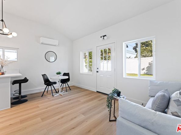 8507 Naylor Avenue, Los Angeles CA 90045