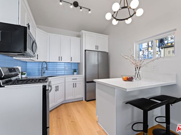 8507 Naylor Avenue, Los Angeles CA 90045