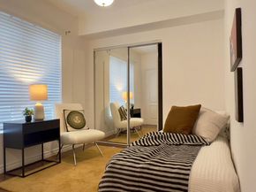 5633 Carlton Way 203, Los Angeles CA 90028