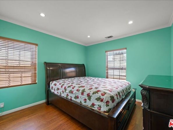 14019 Bessemer Street, Van Nuys CA 91401