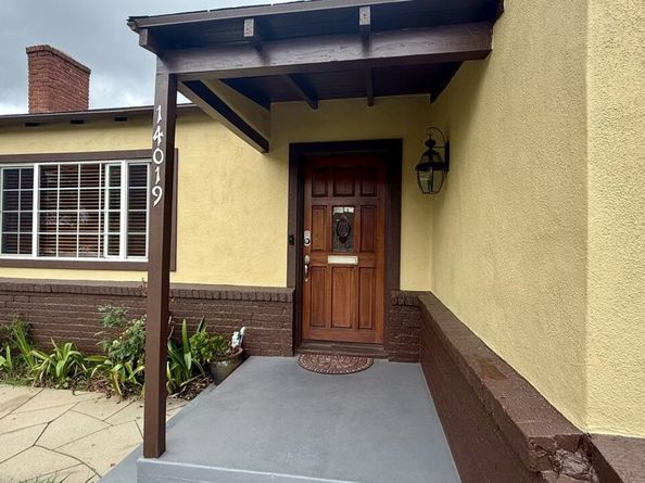 14019 Bessemer Street, Van Nuys CA 91401