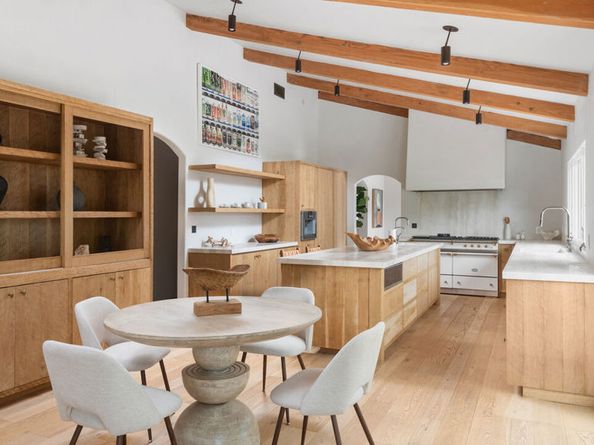 7046 Grasswood Avenue, Malibu CA 90265