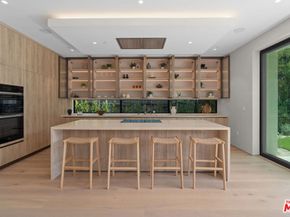 6638 Lindenhurst Ave., Los Angeles CA 90048
