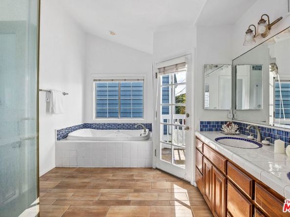 459 35th Street, Manhattan Beach CA 90266