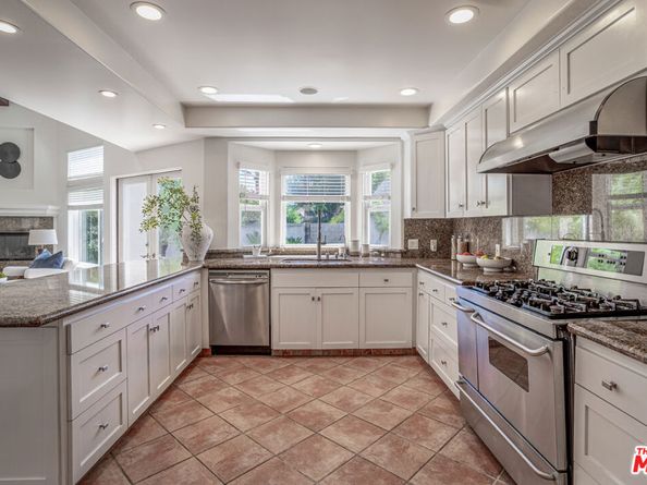 7701 Hindry Avenue, Los Angeles CA 90045