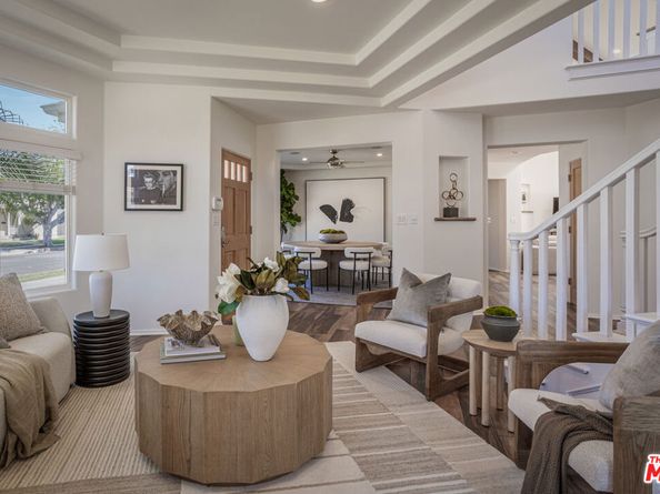 7701 Hindry Avenue, Los Angeles CA 90045
