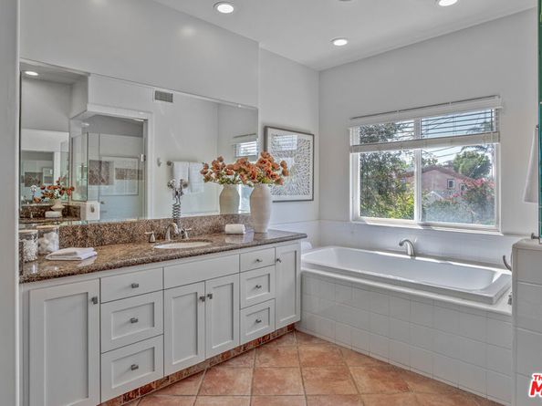 7701 Hindry Avenue, Los Angeles CA 90045