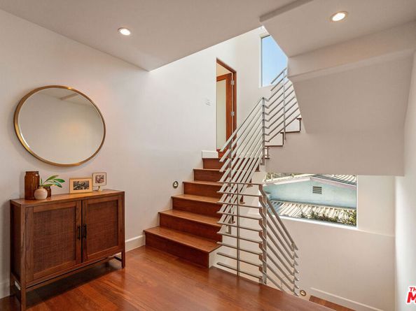 2336 Boone Avenue, Venice CA 90291