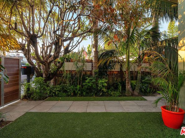 2336 Boone Avenue, Venice CA 90291