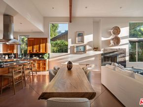 2336 Boone Avenue, Venice CA 90291