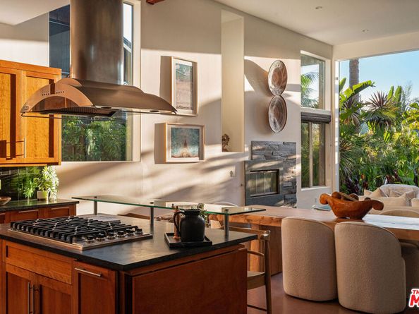 2336 Boone Avenue, Venice CA 90291