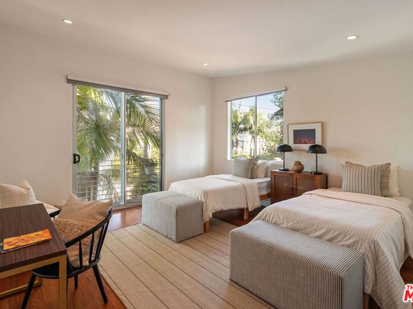 2336 Boone Avenue, Venice CA 90291