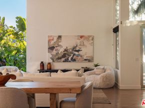 2336 Boone Avenue, Venice CA 90291