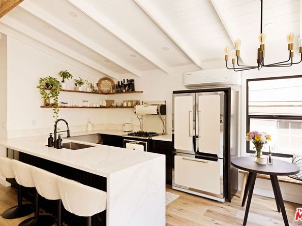 8329 Kirkwood Drive, Los Angeles CA 90046