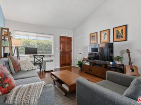 1517 Harvard Street 7, Santa Monica CA 90404