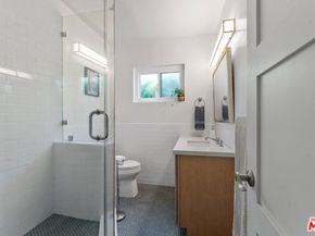1517 Harvard Street 7, Santa Monica CA 90404