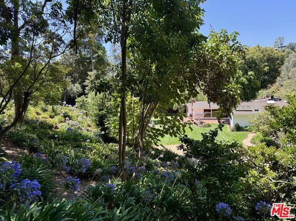 1754 Mandeville Canyon Road, Los Angeles CA 90049