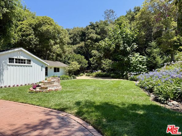 1754 Mandeville Canyon Road, Los Angeles CA 90049